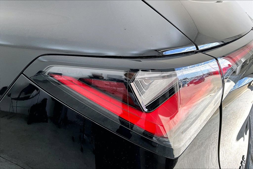 Certified 2025 Acura ADX AWD image 39