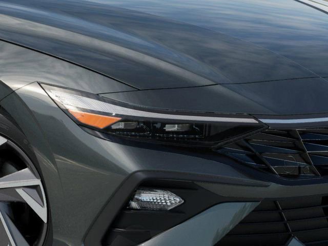 New 2025 Hyundai Elantra Sport image 10