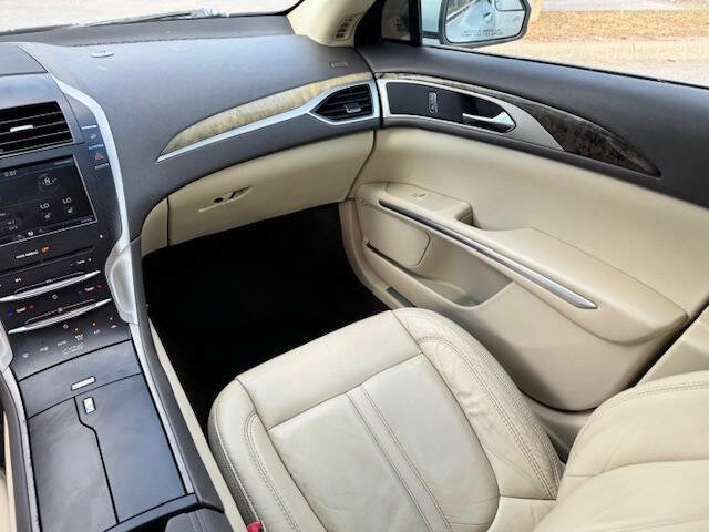 Used 2014 Lincoln MKZ Hybrid w/ Equipment Group 201A Select FWD image 23