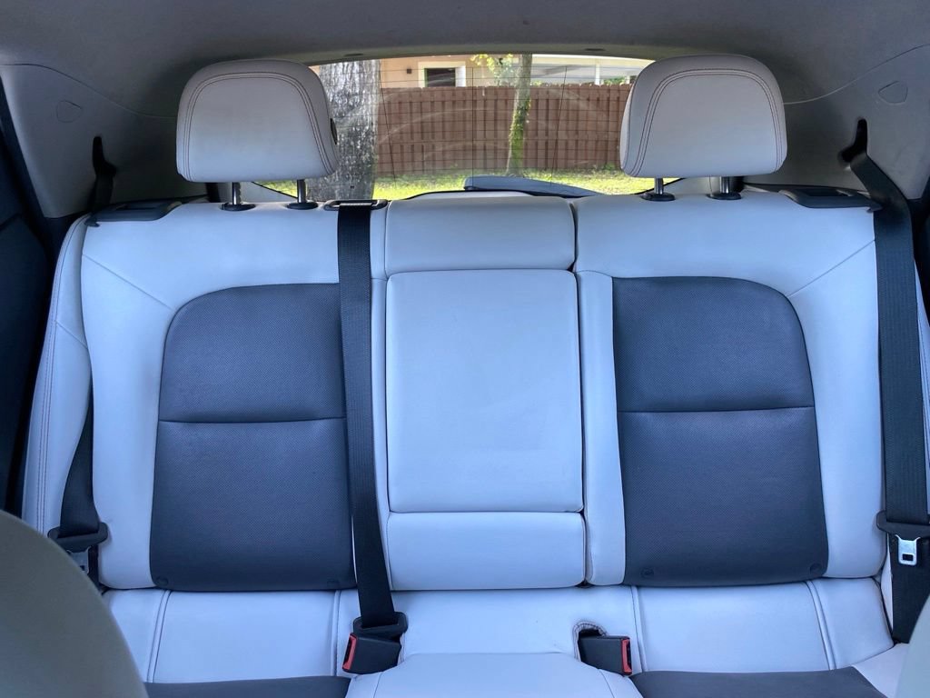 Used 2018 Chevrolet Bolt Premier w/ Driver Confidence II Package FWD image 20