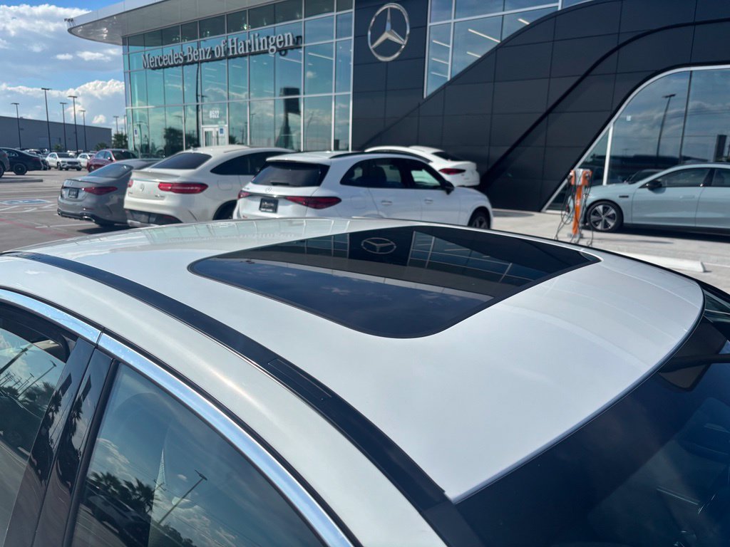 Used 2024 Mercedes-Benz C 300 Sedan image 7