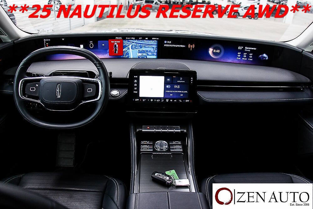 Used 2025 Lincoln Nautilus Reserve image 13
