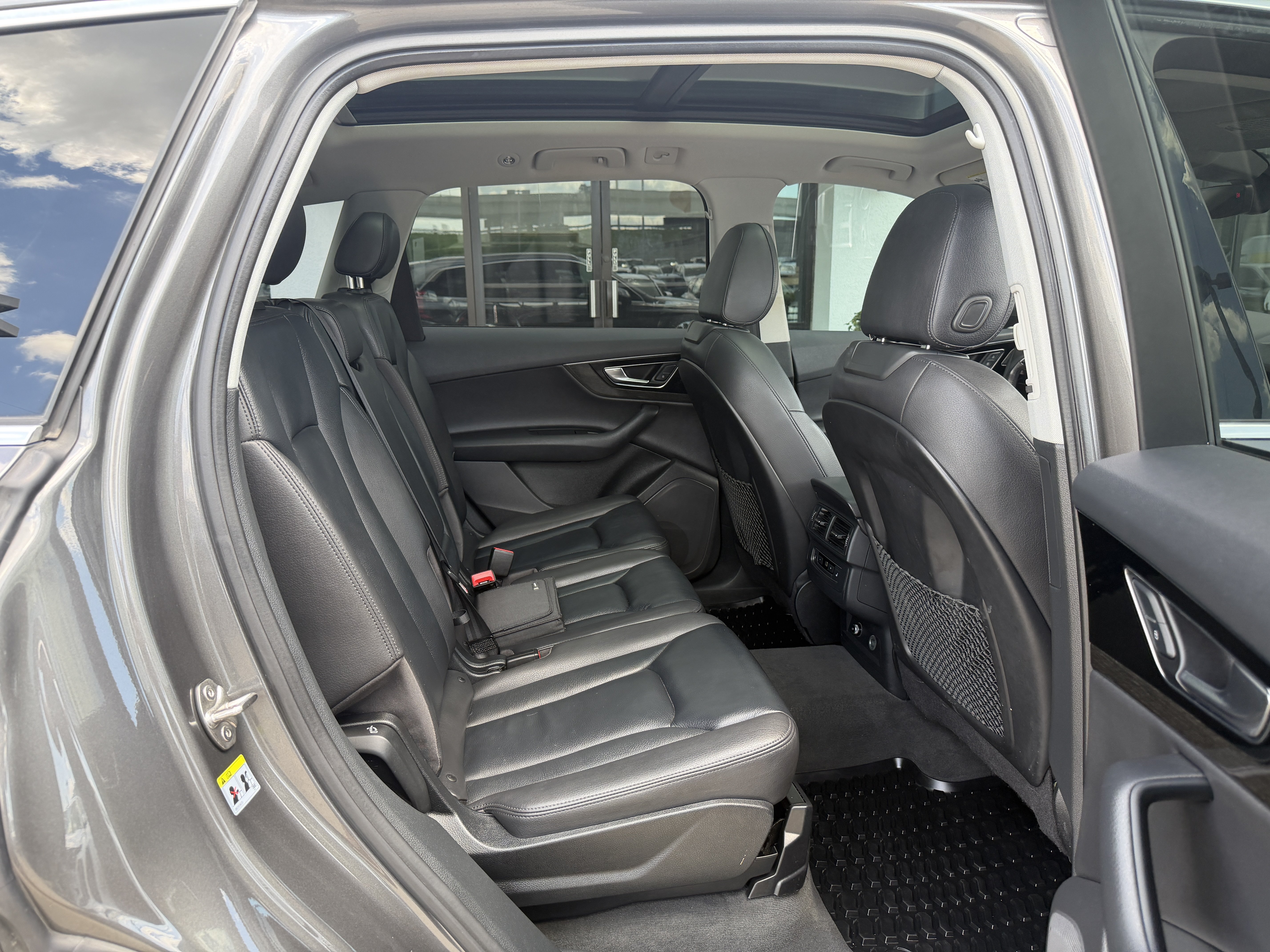 Used 2019 Audi Q7 3.0T Premium w/ Convenience Package AWD/4WD image 24