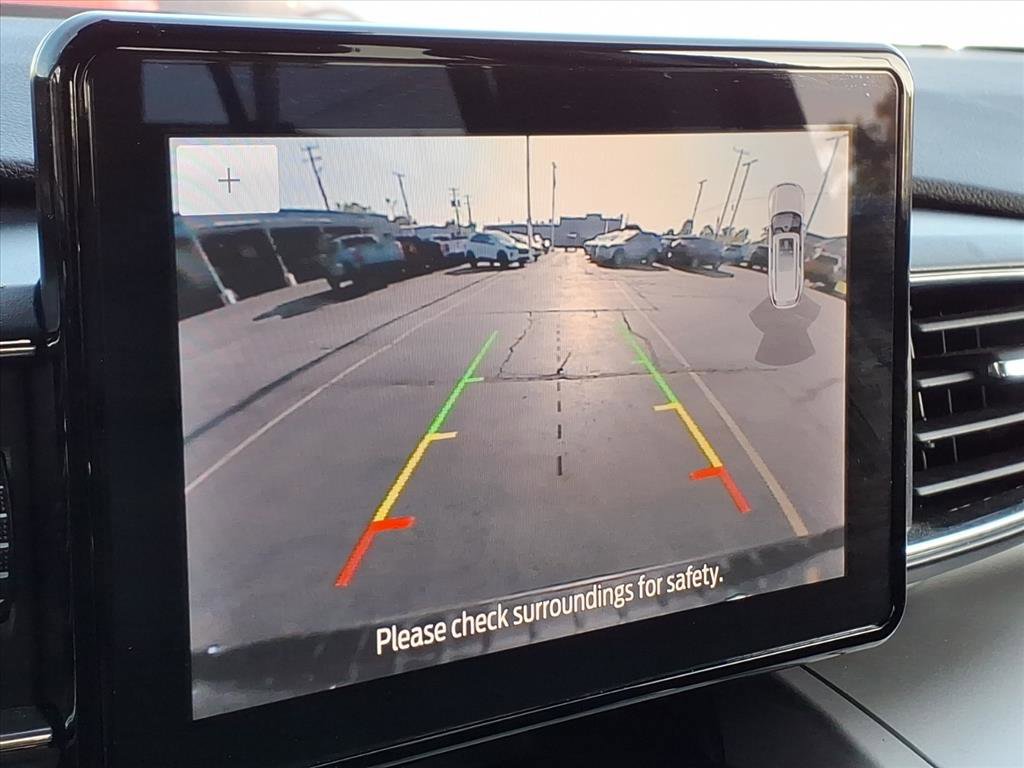 Used 2022 Ford Explorer XLT w/ Equipment Group 202A image 21