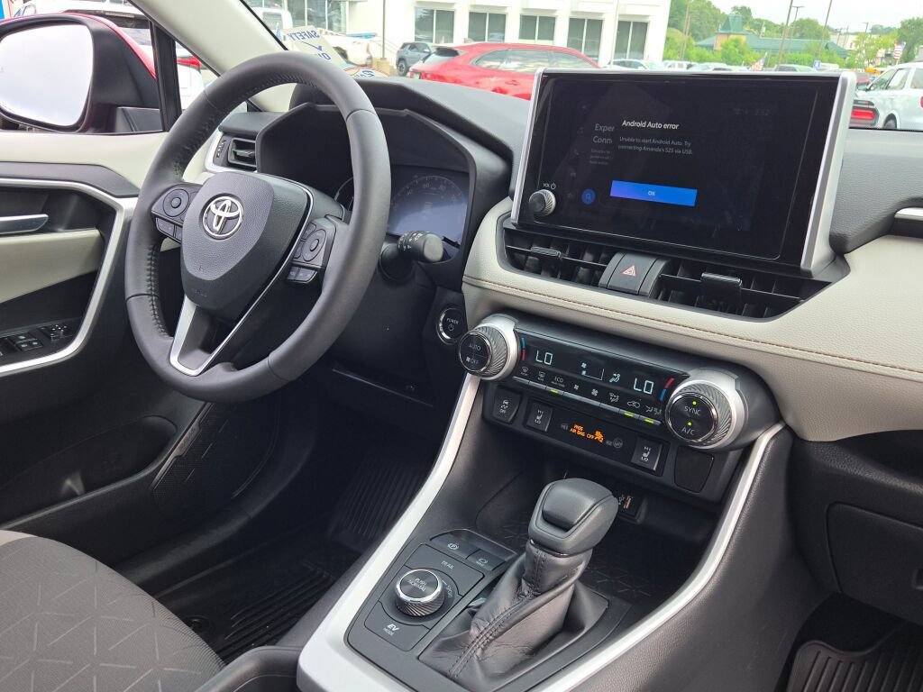 Used 2024 Toyota RAV4 XLE w/ Convenience Package AWD/4WD image 8