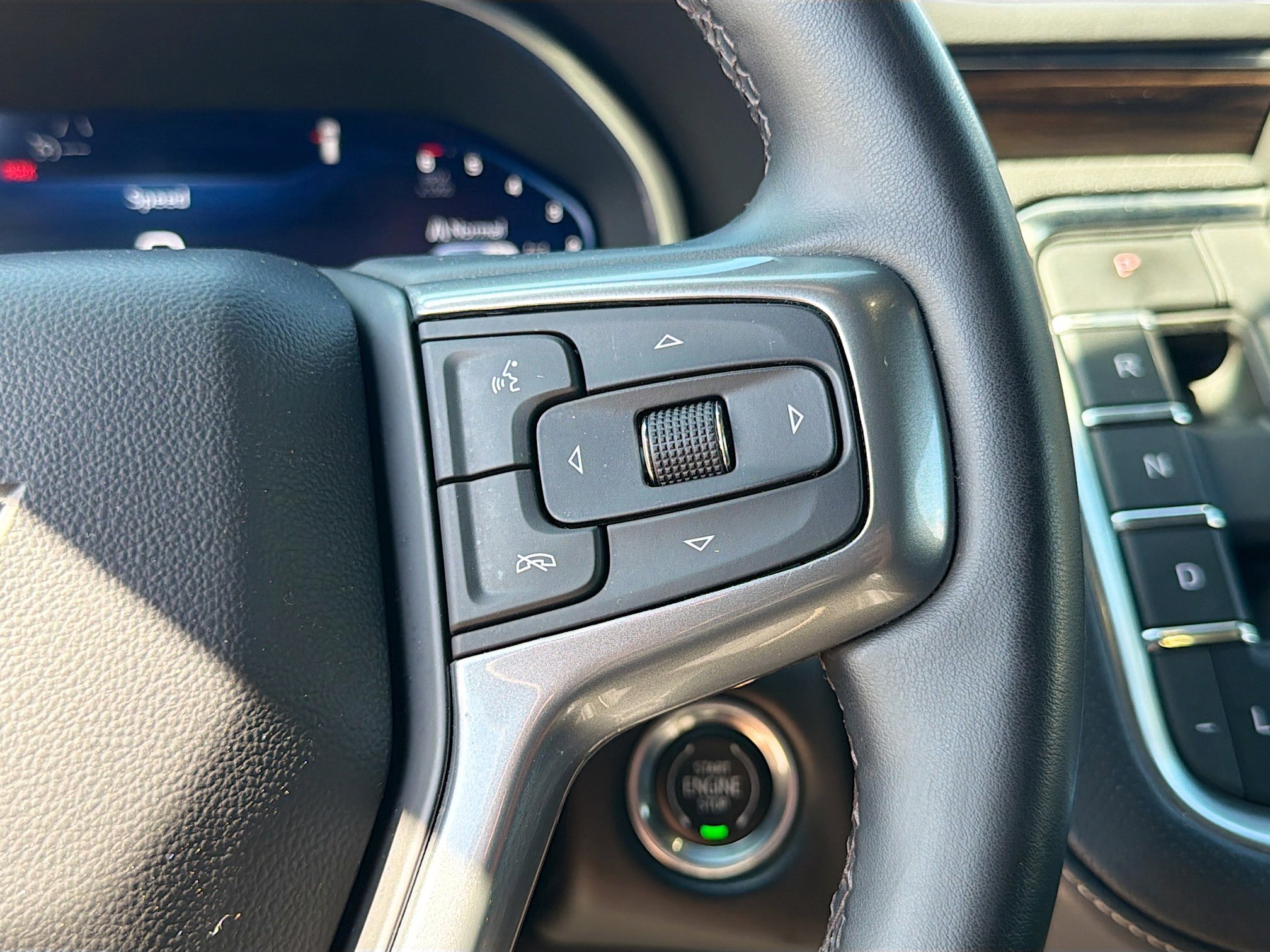 Used 2023 Chevrolet Suburban Premier image 36