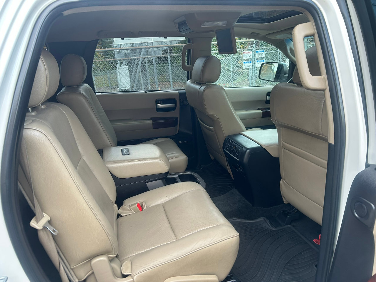 Used 2014 Toyota Sequoia Platinum image 14
