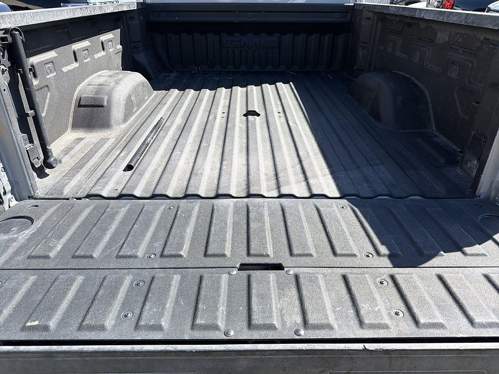Used 2025 GMC Sierra 2500 AT4 AWD/4WD image 25
