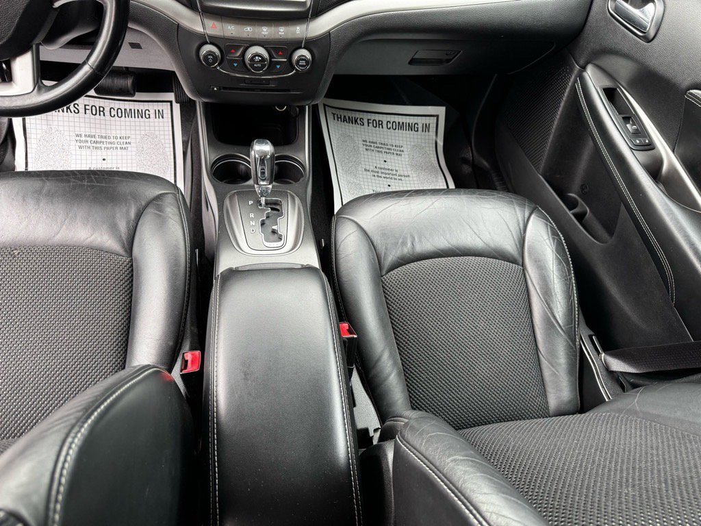 Used 2015 Dodge Journey Crossroad w/ Flexible Seating Group image 14