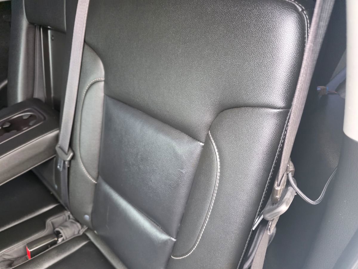 Used 2018 Chevrolet Tahoe LT image 34