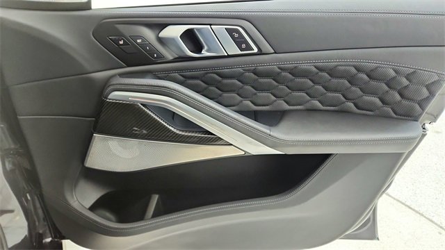 Used 2025 BMW X6 M Competition w/ Executive Package image 23