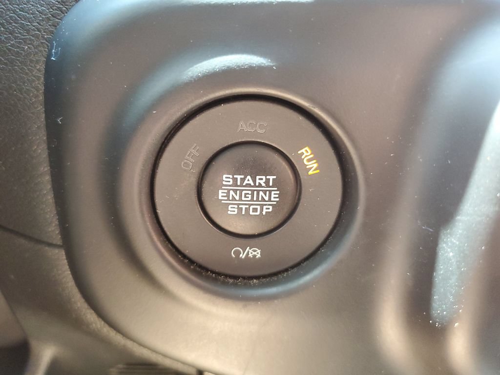 Used 2021 Jeep Gladiator Mojave AWD/4WD image 24
