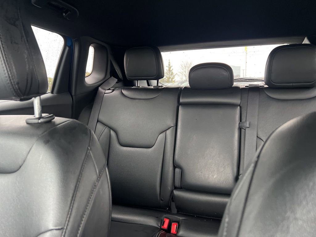 Used 2025 Jeep Compass Limited image 26