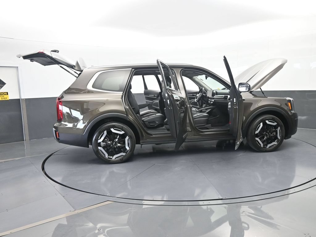 New 2024 Kia Telluride S w/ S Sunroof Package FWD image 71