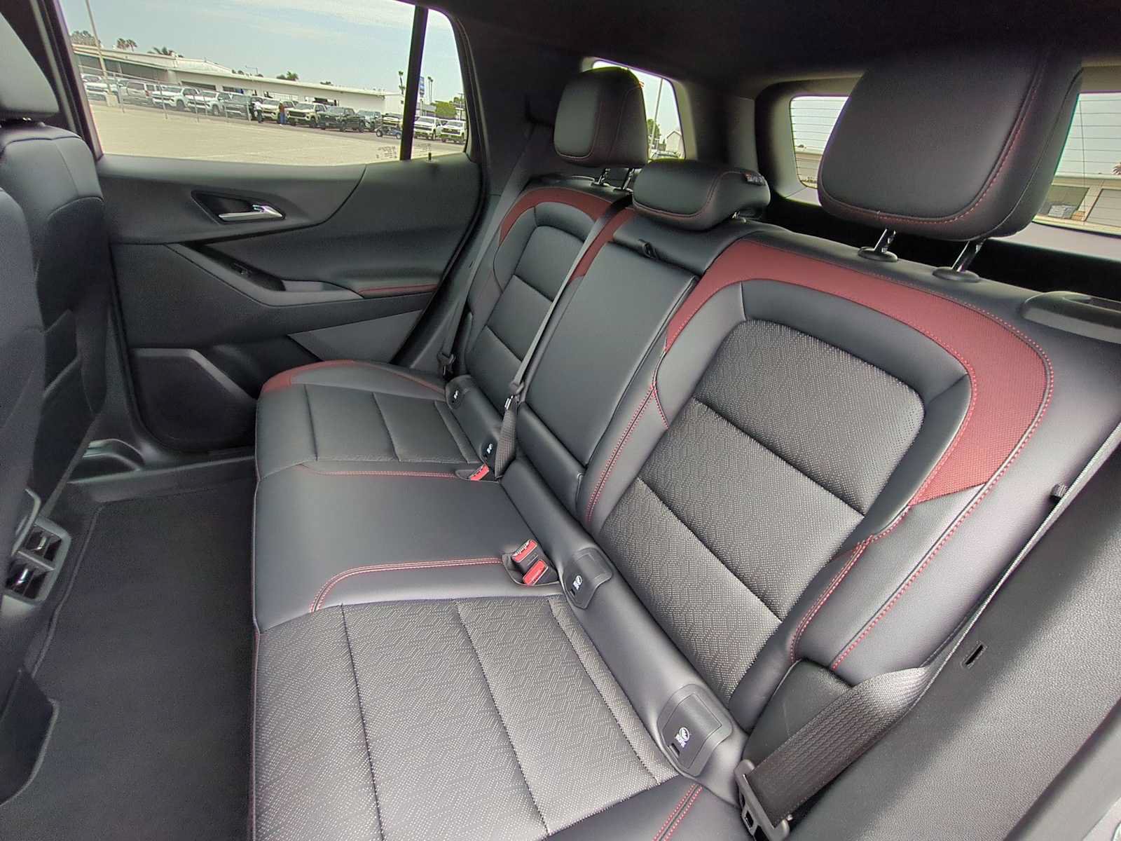New 2027 Chevrolet Equinox RS FWD image 24