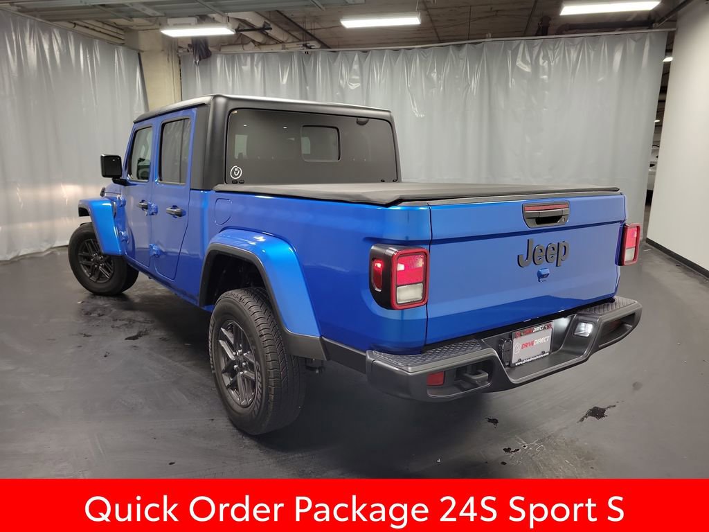 Used 2024 Jeep Gladiator Sport image 6