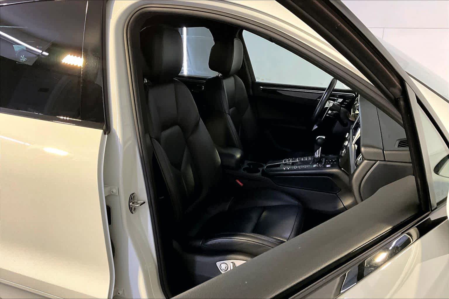 Used 2020 Porsche Macan S AWD/4WD image 8