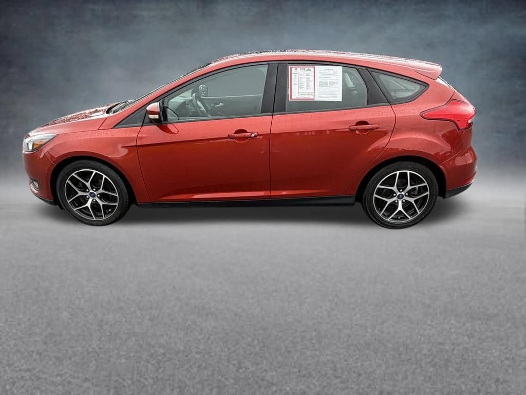 Used 2018 Ford Focus SEL w/ Cold Weather Package FWD image 2