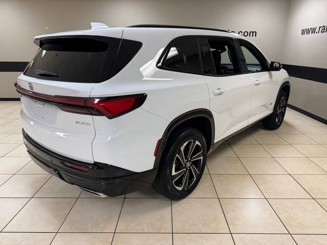 Used 2025 Buick Enclave Sport Touring FWD image 6