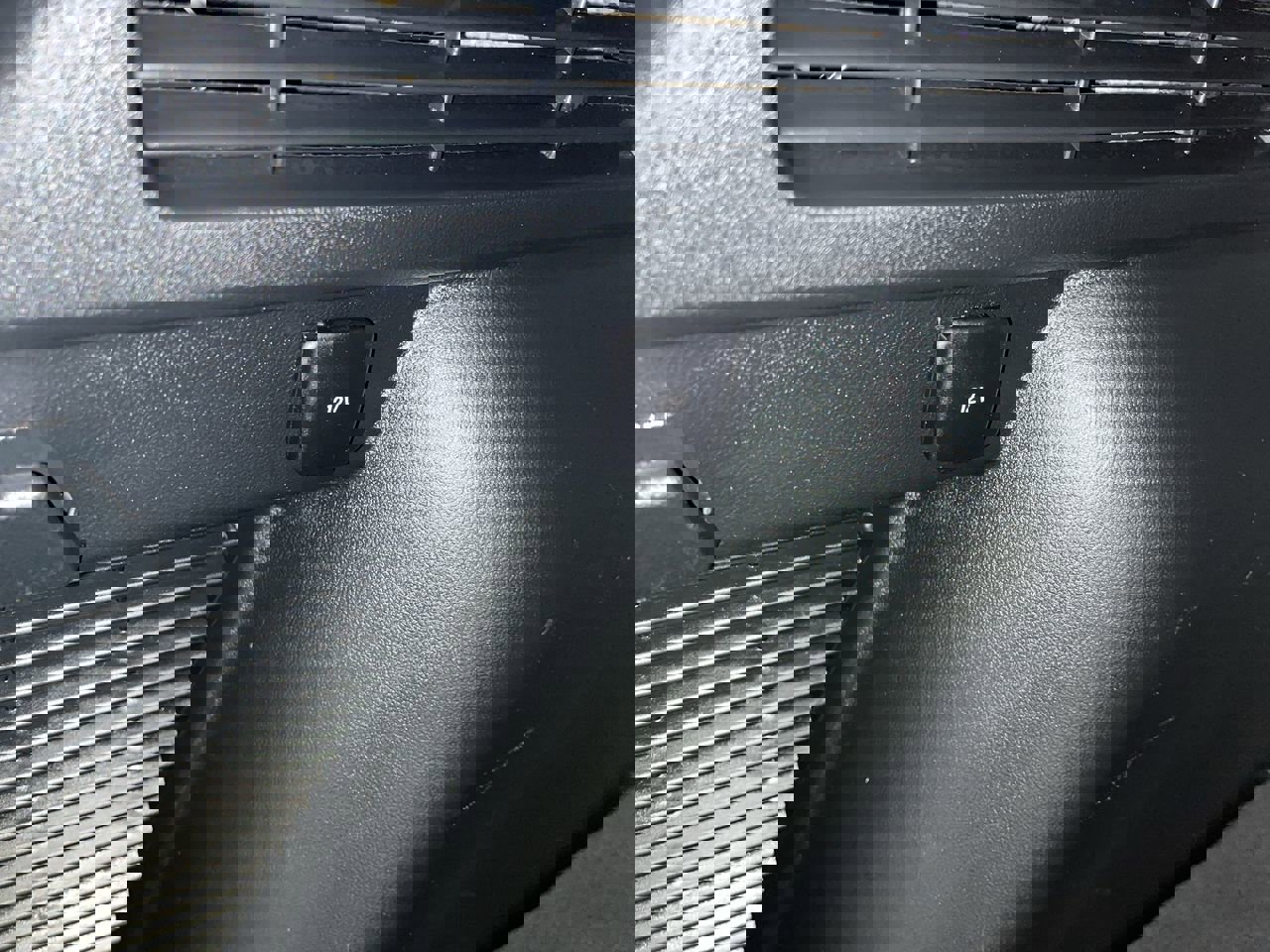 Certified 2022 Ford Escape Titanium w/ Class II Trailer Tow Package image 28