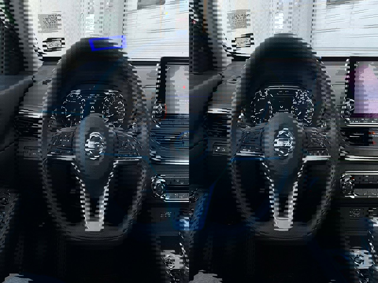 Used 2025 Nissan Altima 2.5 SV image 31