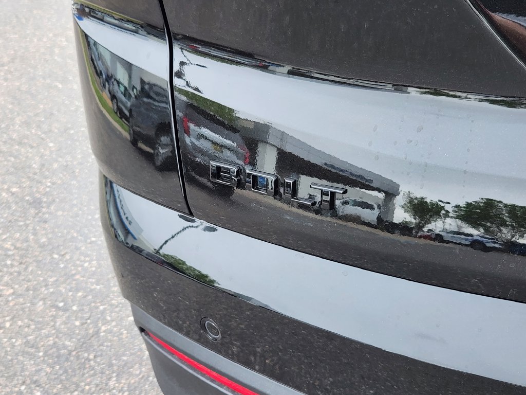 New 2027 Chevrolet Bolt LT w/ Comfort Package FWD image 19
