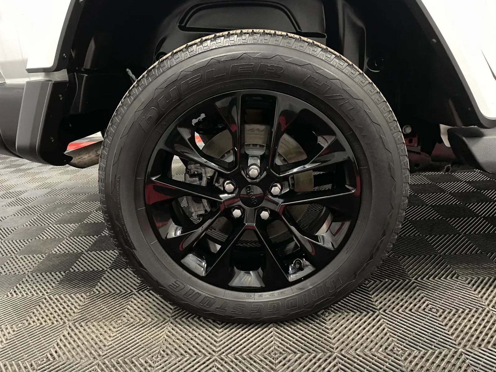 Used 2021 Jeep Wrangler Unlimited Sahara w/ Cold Weather Group image 23