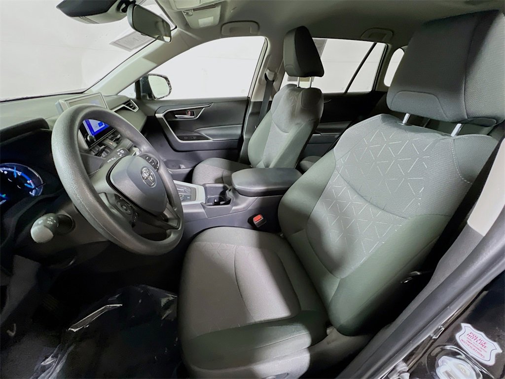 Certified 2025 Toyota RAV4 XLE image 19