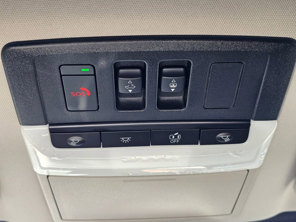 New 2026 Nissan Pathfinder SL w/ SL Premium Package (P04) image 17