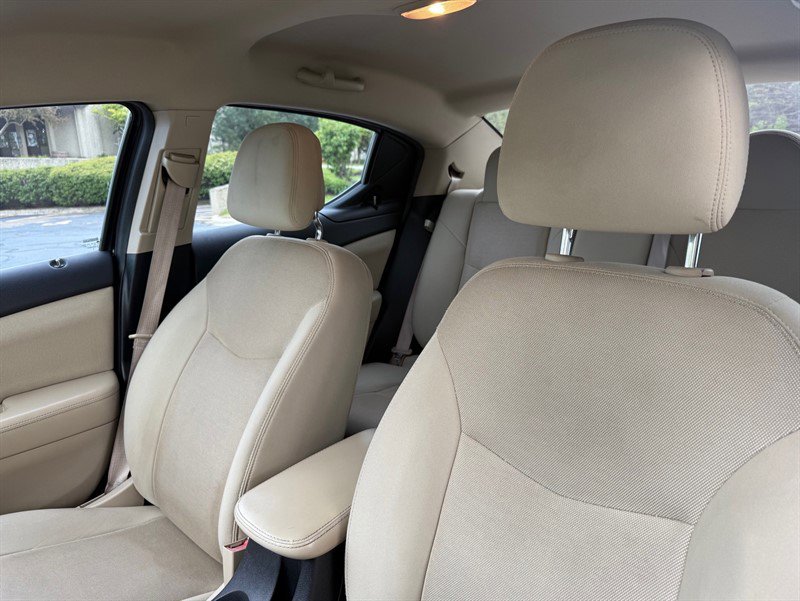 Used 2013 Dodge Avenger SE FWD image 13