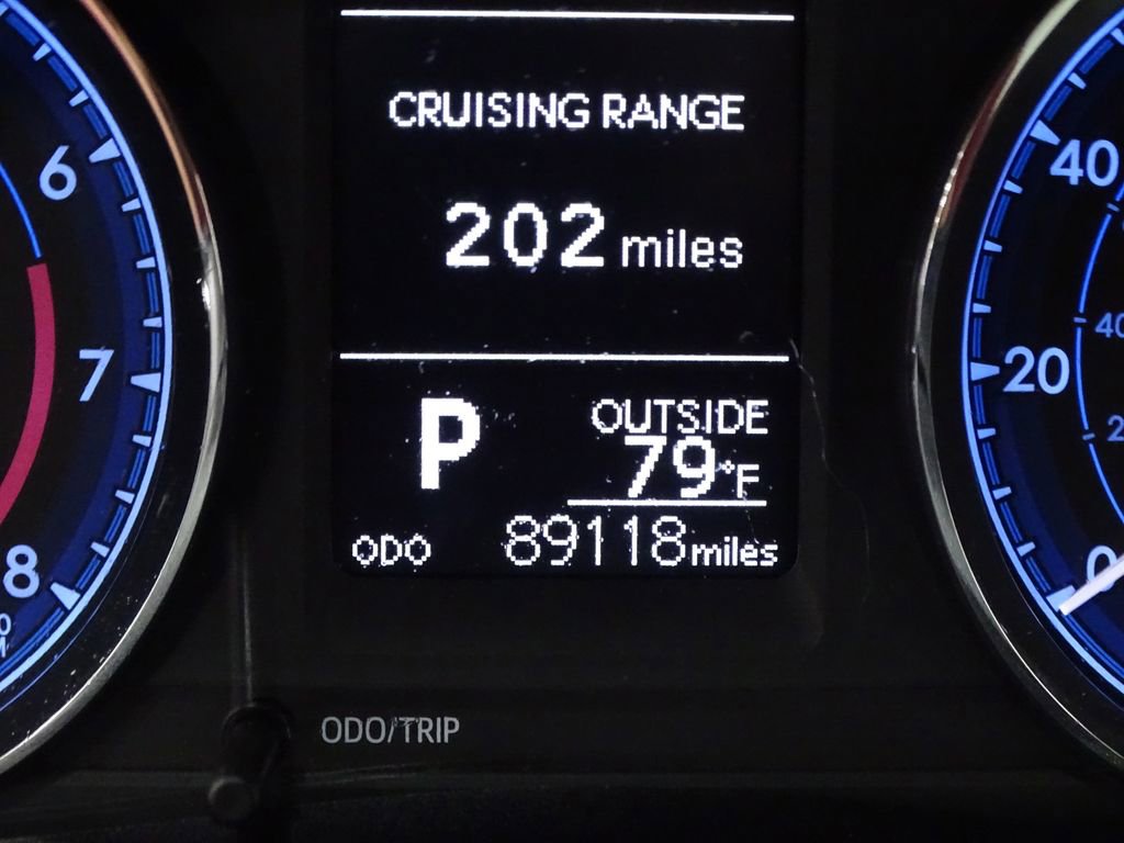 Used 2017 Toyota Corolla LE image 35