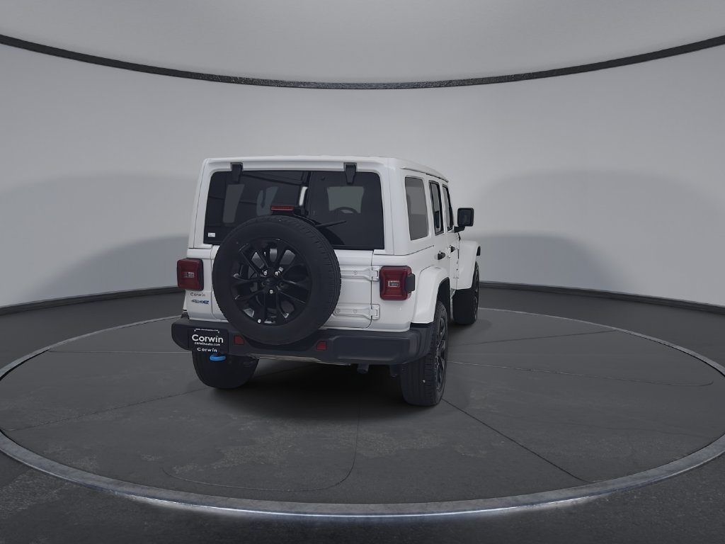Certified 2024 Jeep Wrangler Unlimited Sahara AWD/4WD image 14