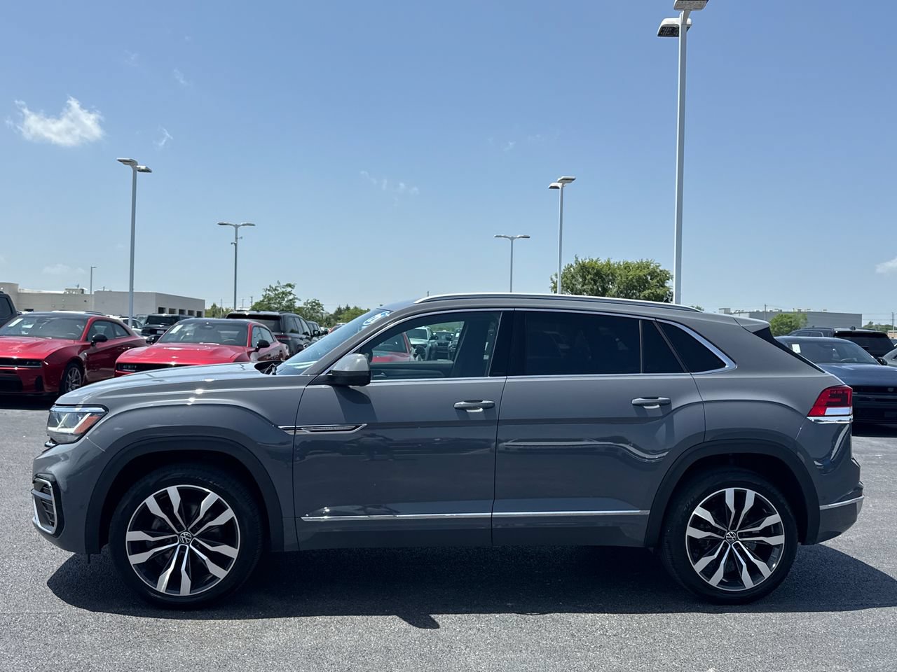 Used 2021 Volkswagen Atlas Cross Sport SEL Premium R-Line AWD/4WD image 6
