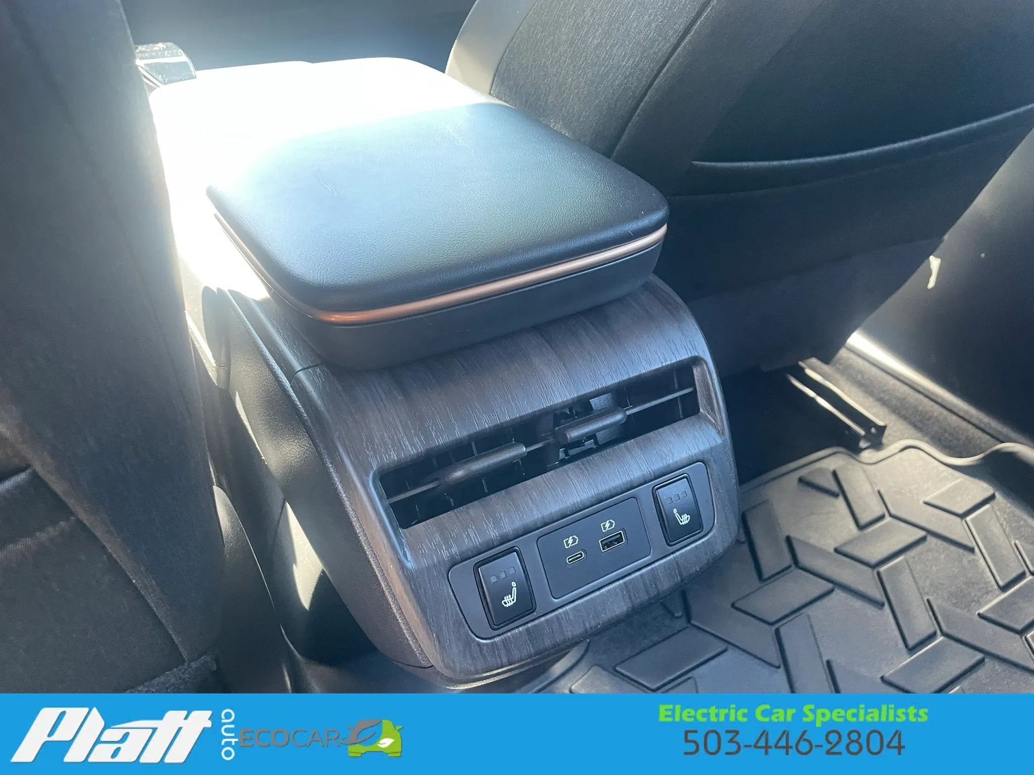 Used 2023 Nissan Ariya AWD image 41