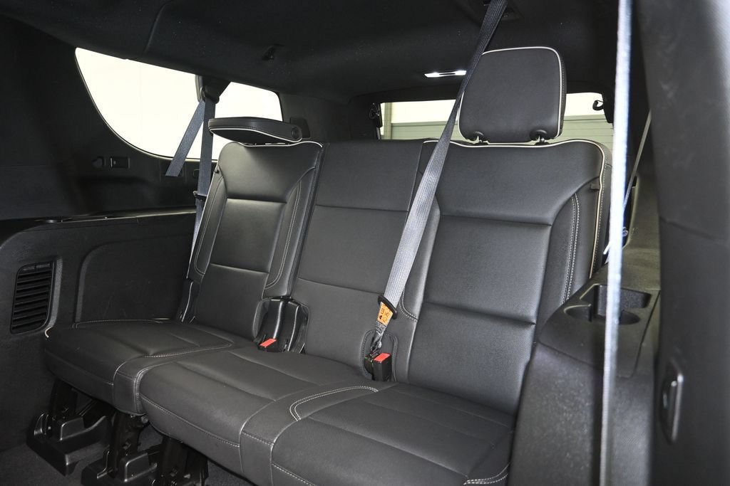 Used 2023 GMC Yukon XL SLT w/ SLT Luxury Package AWD/4WD image 25