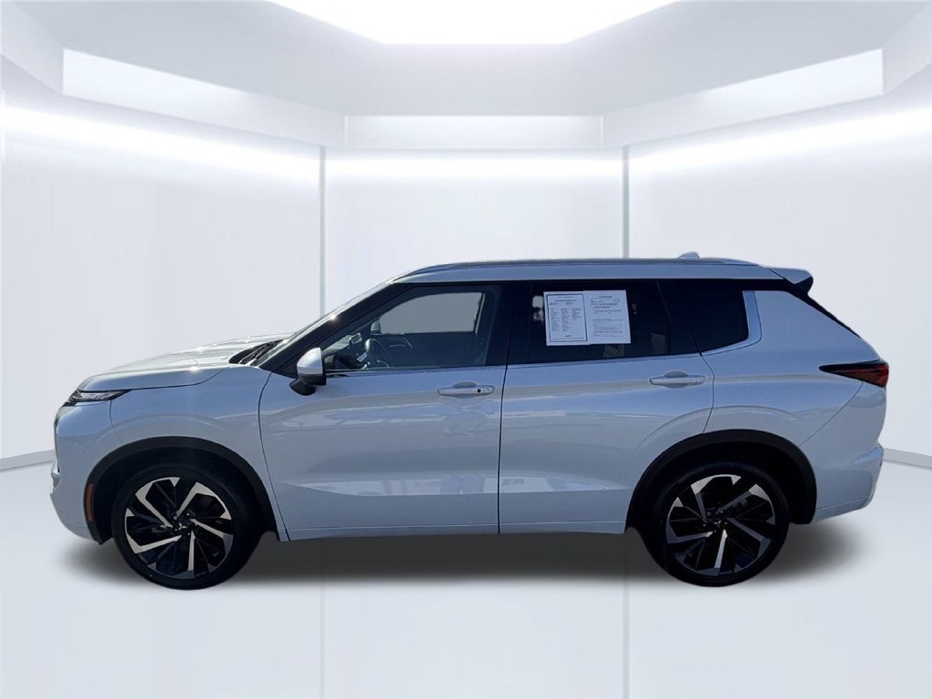 Used 2024 Mitsubishi Outlander SEL FWD image 4