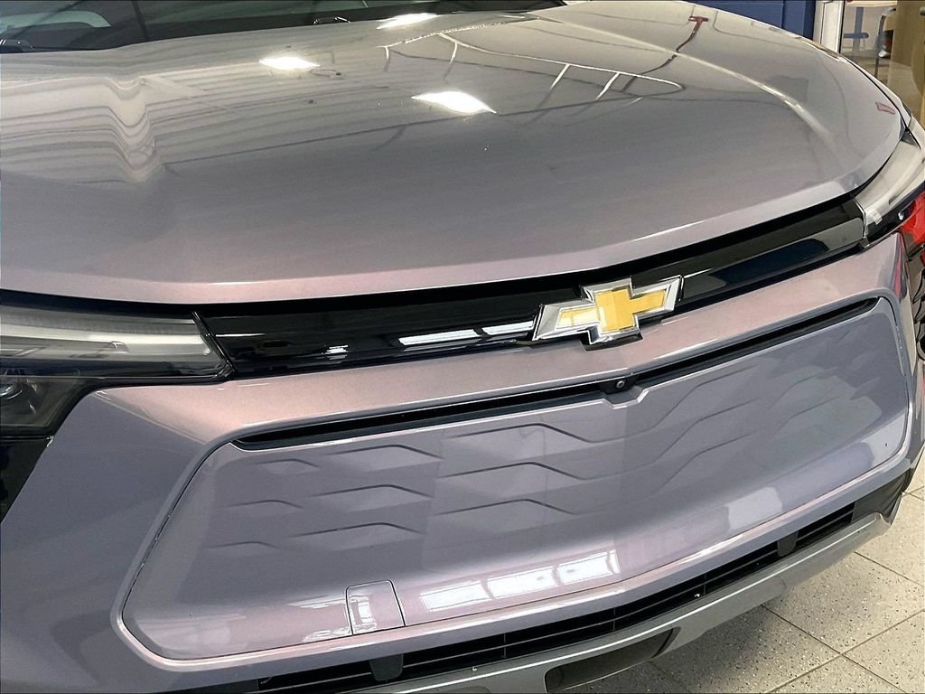 Used 2024 Chevrolet Blazer EV LT AWD/4WD image 31