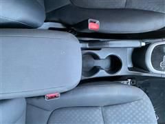 Used 2013 Hyundai Accent SE image 23
