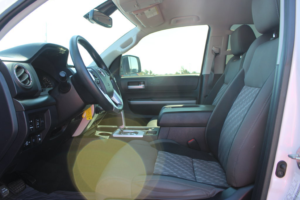Used 2019 Toyota Tundra SR5 w/ SR5 Upgrade Package AWD/4WD image 26