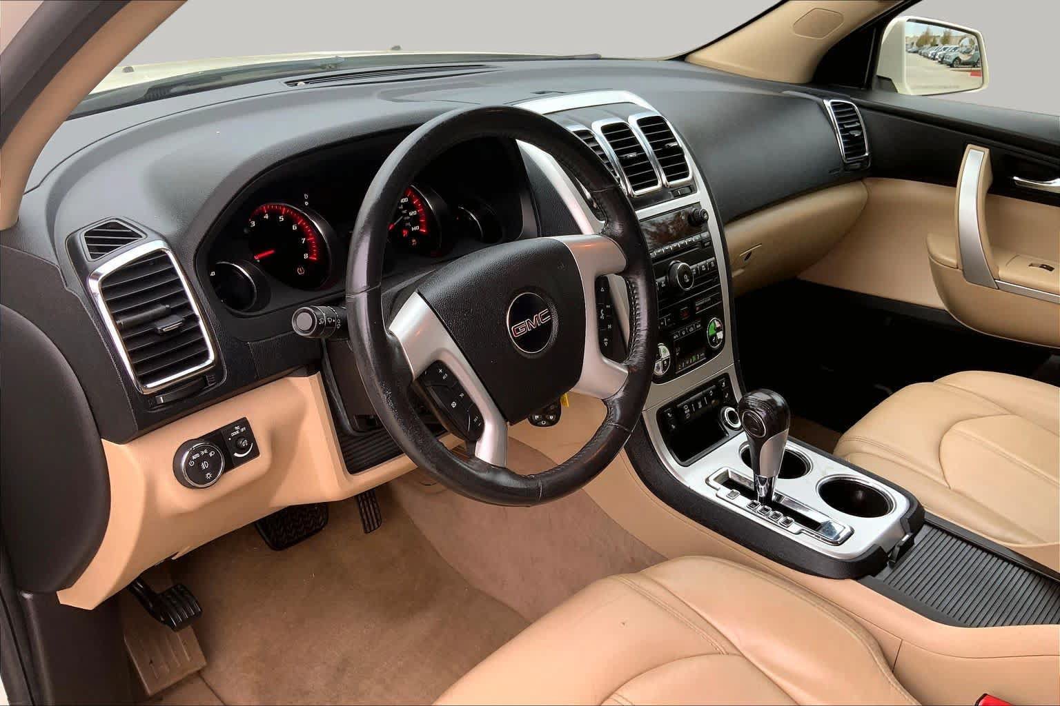 Used 2012 GMC Acadia SLT AWD/4WD image 17