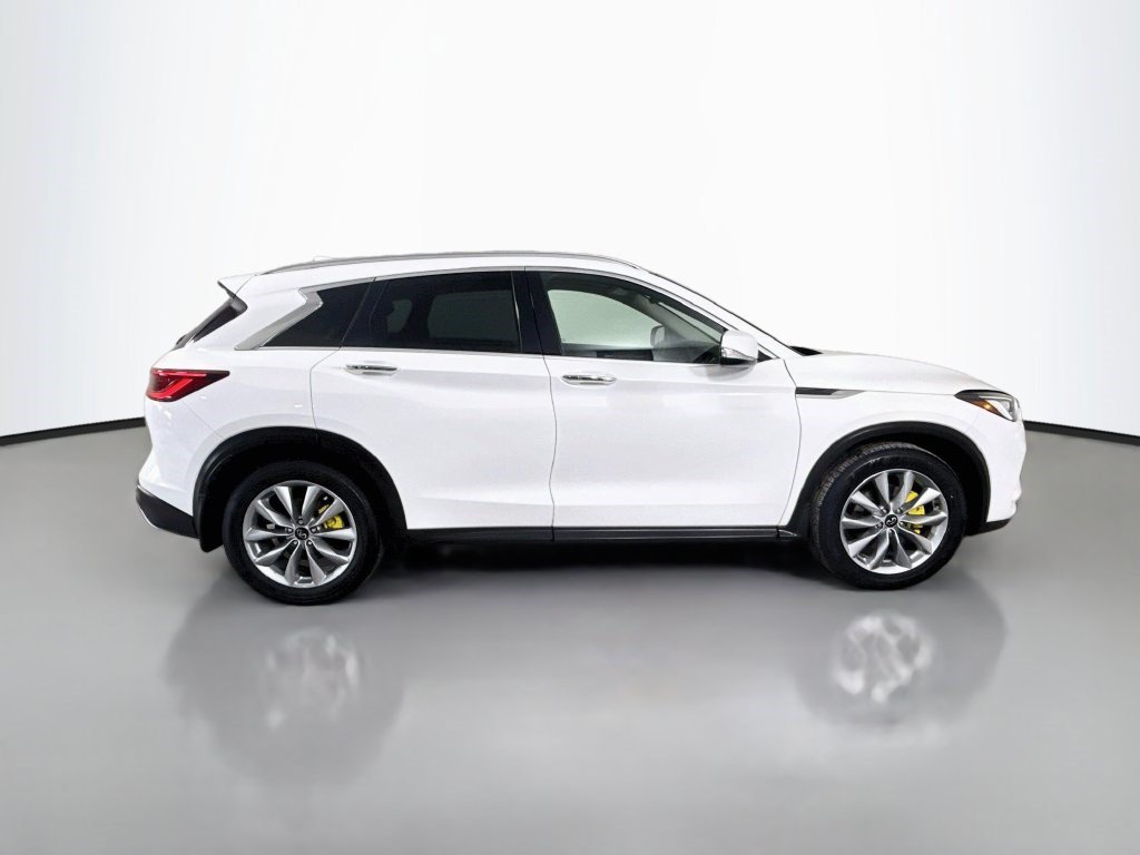 Used 2022 INFINITI QX50 Luxe FWD image 11