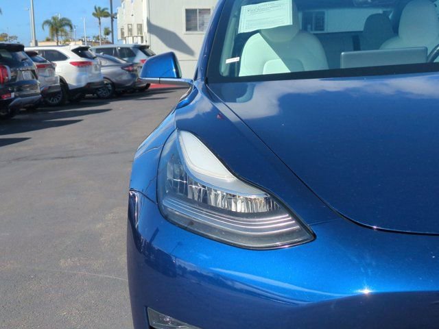 Used 2019 Tesla Model 3 Standard Range Plus image 11