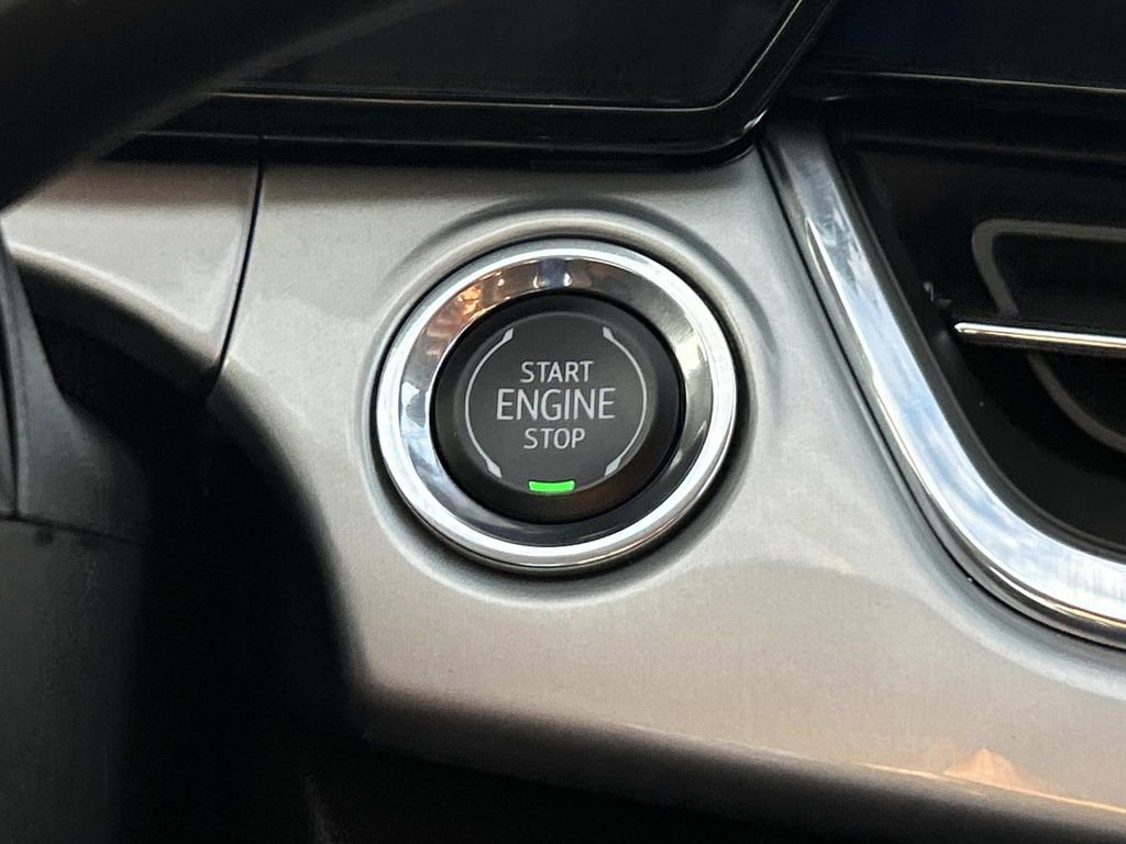 Used 2025 Chevrolet Trax LT image 26