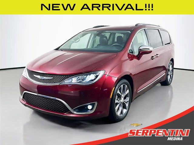 Used 2018 Chrysler Pacifica Limited w/ Tire & Wheel Group
