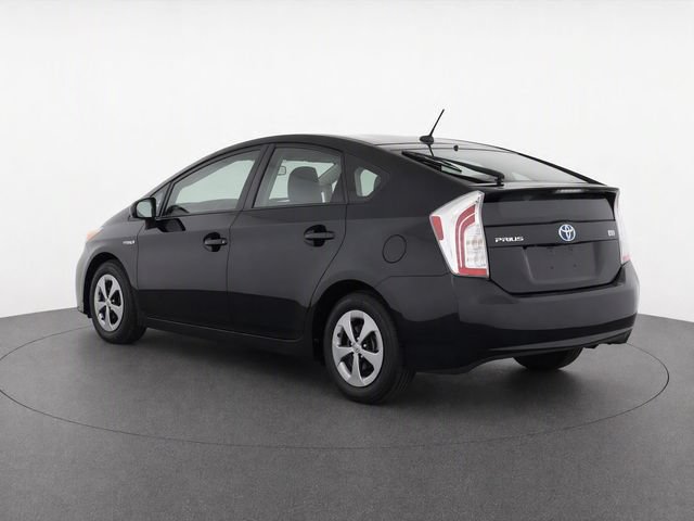 Used 2015 Toyota Prius Three w/ Preferred Accessory Package FWD image 8