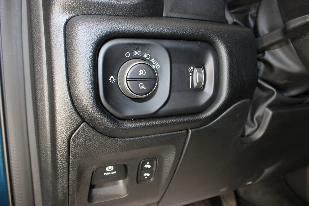 Used 2022 RAM 1500 Big Horn AWD/4WD image 17