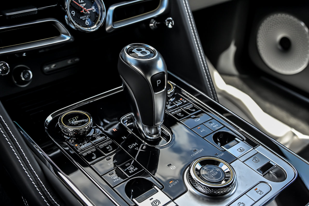 New 2026 Bentley Flying Spur Plug-In Hybrid AWD/4WD image 40