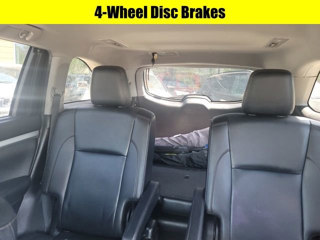 Used 2019 Toyota Highlander XLE image 13