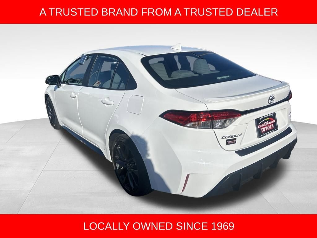 Certified 2023 Toyota Corolla SE image 3