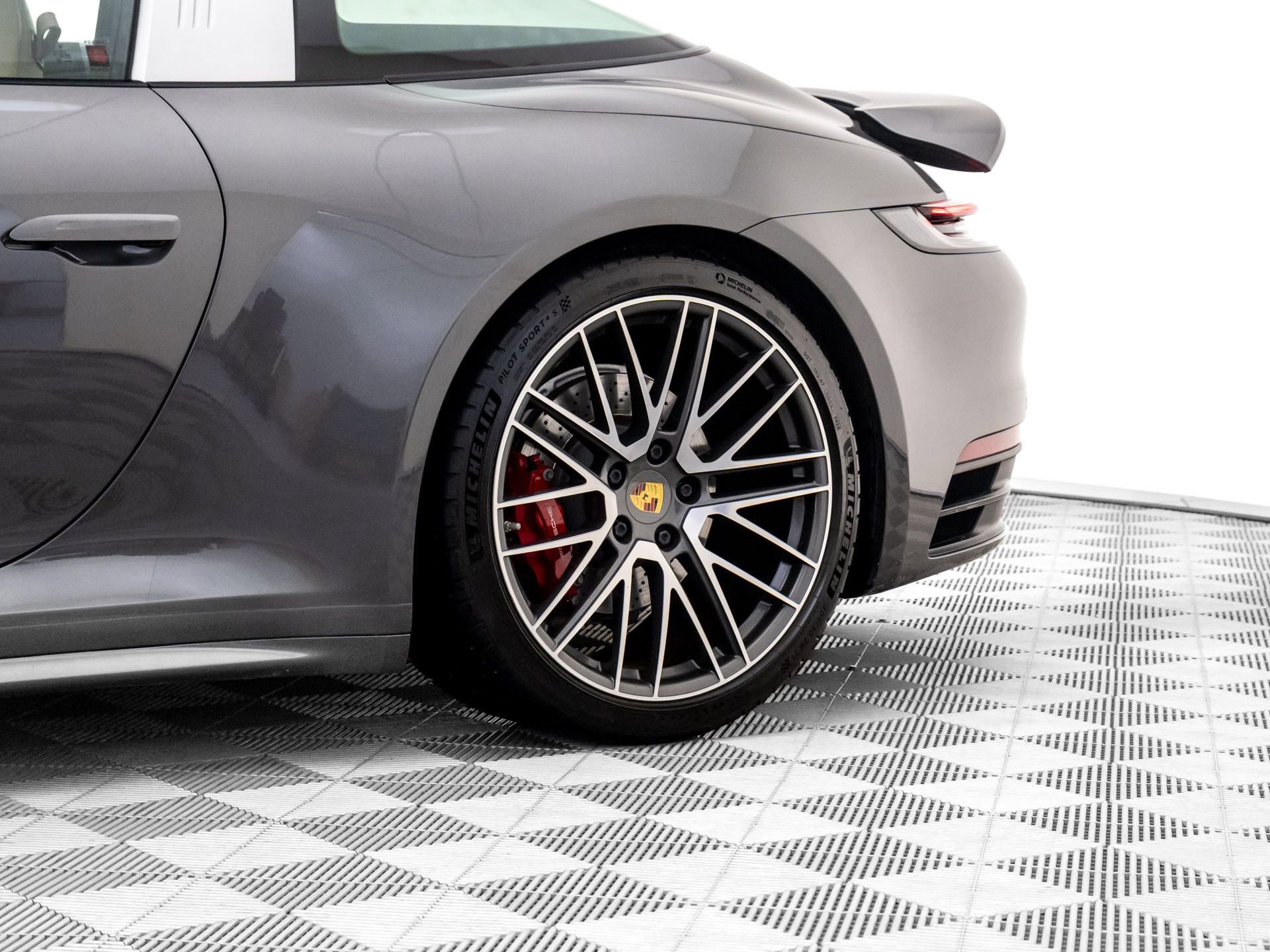 Certified 2021 Porsche 911 Targa 4S image 35